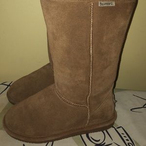 Tall Brown BearPaws Women’s 7